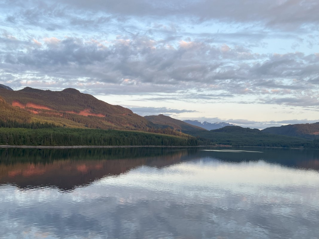 View of the incredible Alaskan mountain ranges.